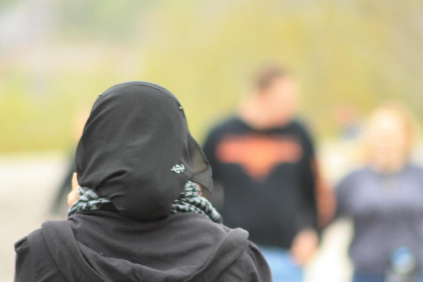 Muslim woman offered job on condition that she remove her hijab