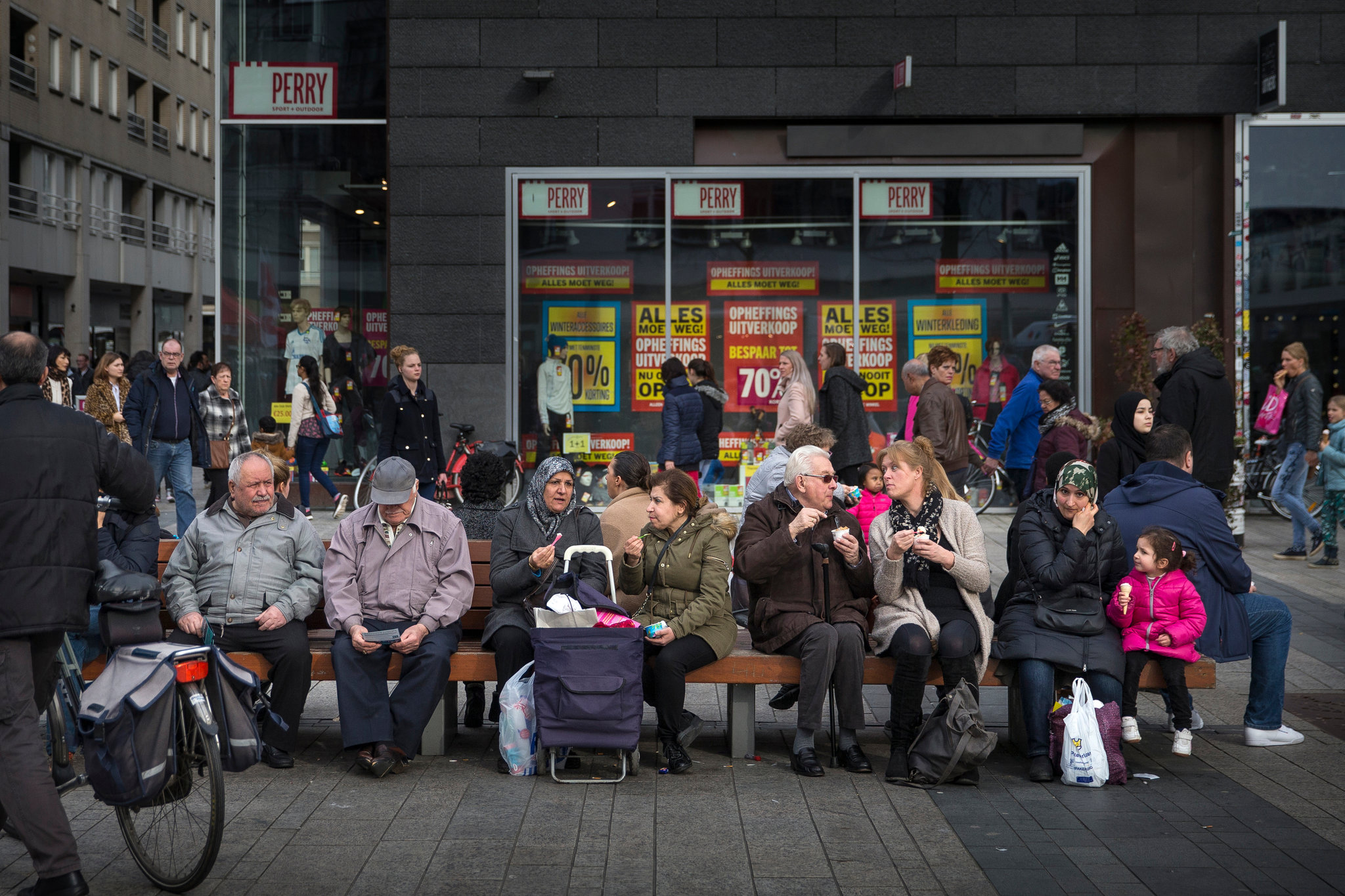 Netherlands Considers a New Relationship to Muslims With Coming Election