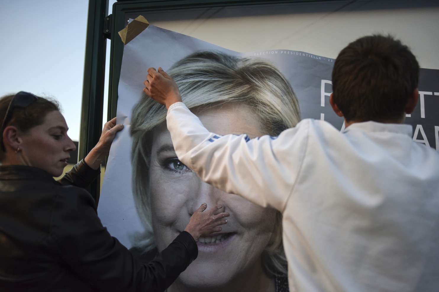  Growing anti-Muslim rhetoric permeates French presidential election campaign