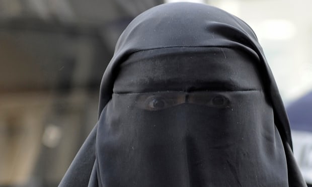 National party votes against banning burqa in government buildings