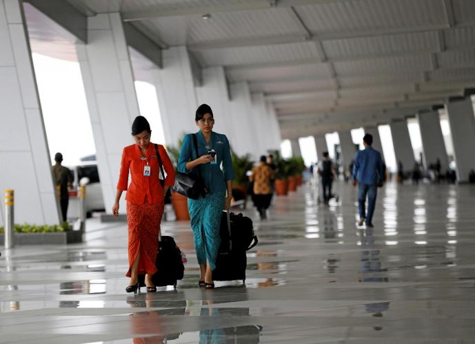 Indonesia's Conservative Aceh Orders Headscarves For Muslim Flight Attendants