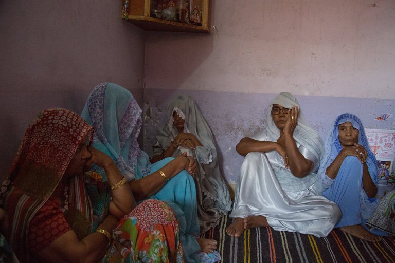 Pair of Killings Tests Hindu-Muslim Unity in a Pakistani Desert Tow