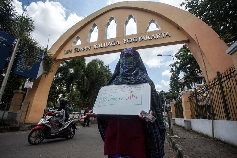 Ban on Face Veils at Indonesian University Lasted Just a Week