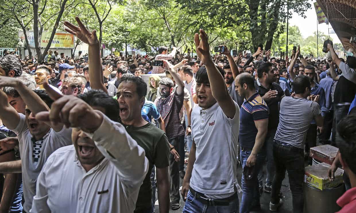 Iran Bans 1,300 Imports as Economic Protest Shuts Shops in Tehran