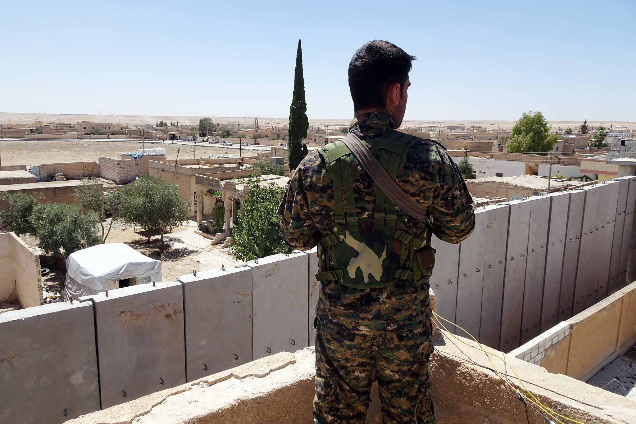 As ISIS Fighters Fill Prisons in Syria, Their Home Nations Look Away