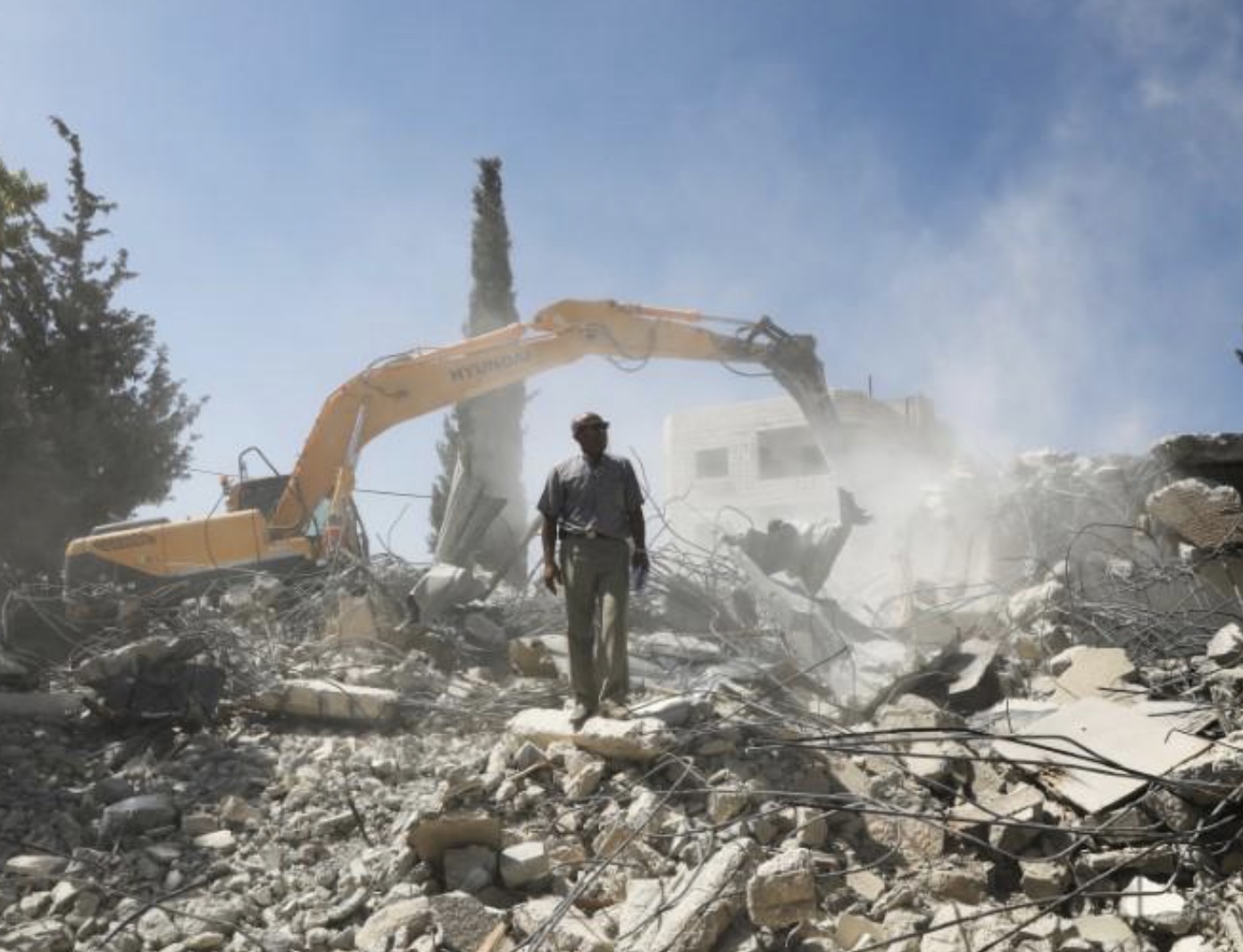 Palestinians in Jerusalem Demolish Own Homes Rather Than See Israelis Move in