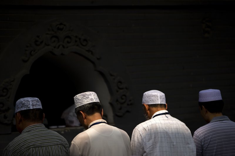 Thousands in China Mosque Standoff over Demolition Plan