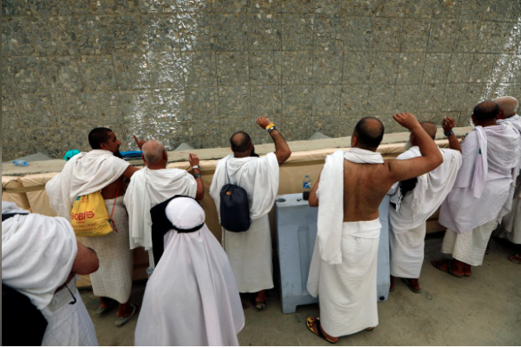 Muslims at Haj Converge on Jamarat for Ritual Stoning of the Devil