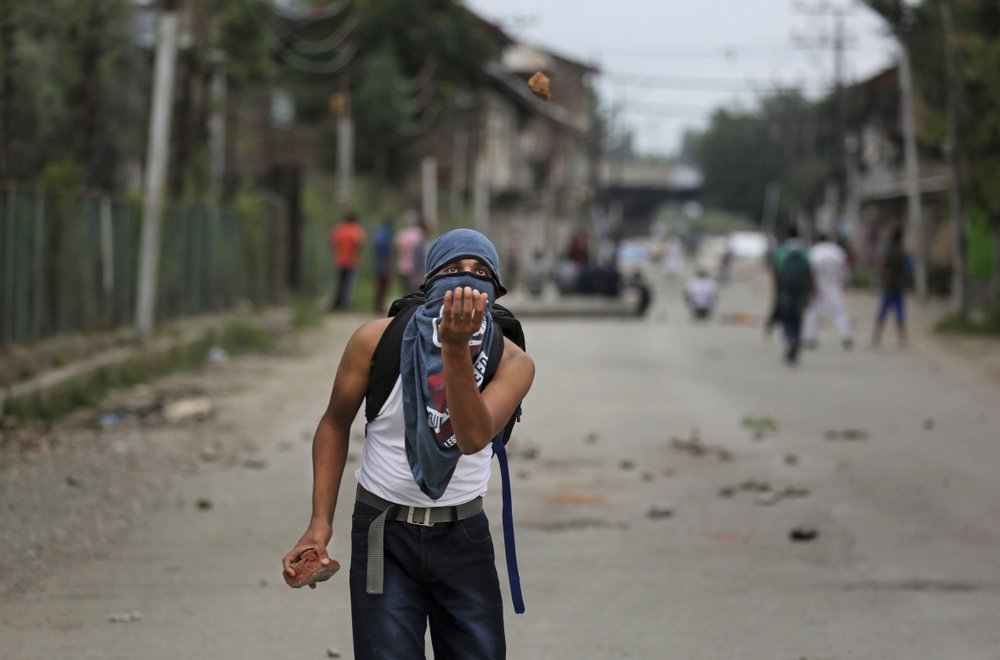 Kashmir curfew partially eased for prayers amid lockdown