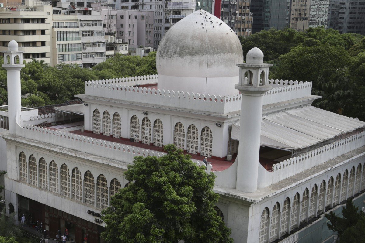 Muslims in Hong Kong: 300,000 Followers, Six Mosques and Tasty Halal Dim Sum in Wan Chai