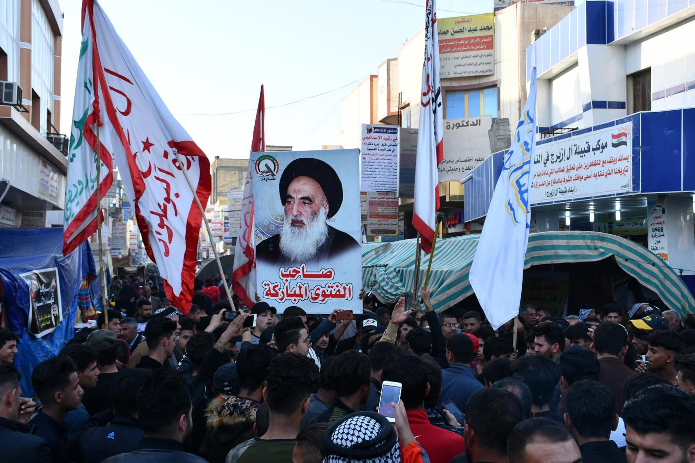 Iraqi Shia Leader Sistani Moves to Break Iran's Grip Over Militia Movement