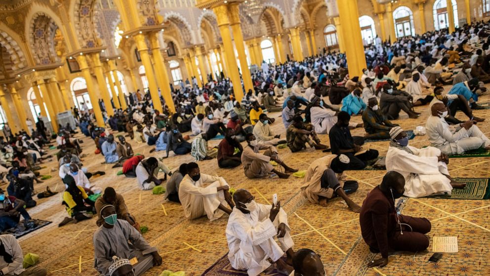  As Mosques Reopen in West Africa, COVID-19 Fears Grow